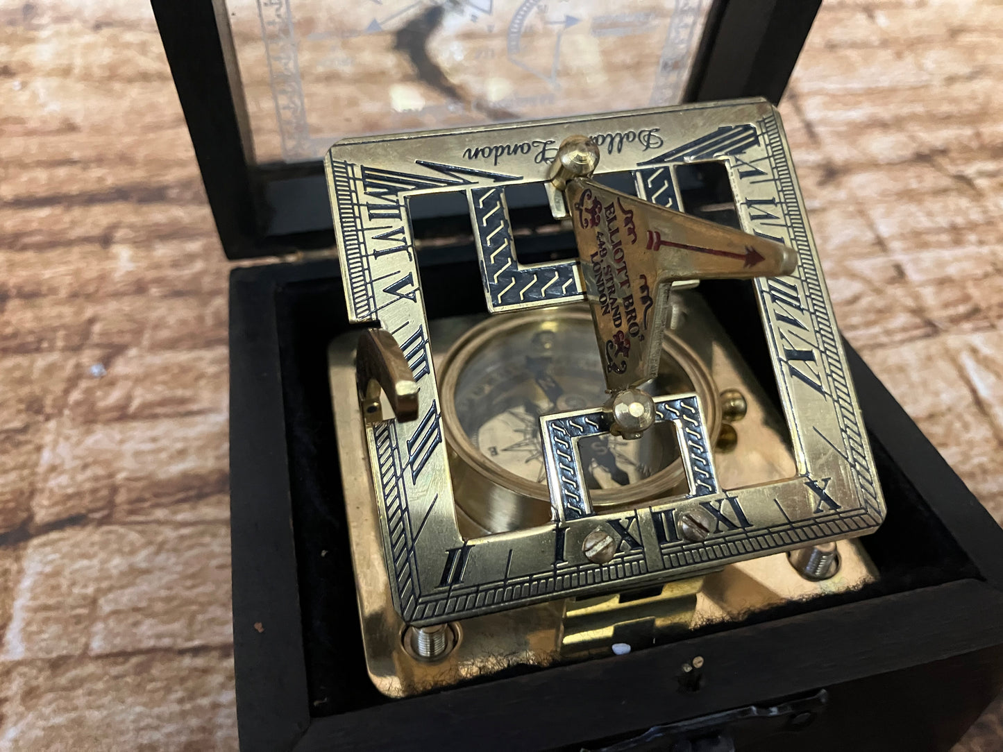 Sundial kompas Dollond London 1872.