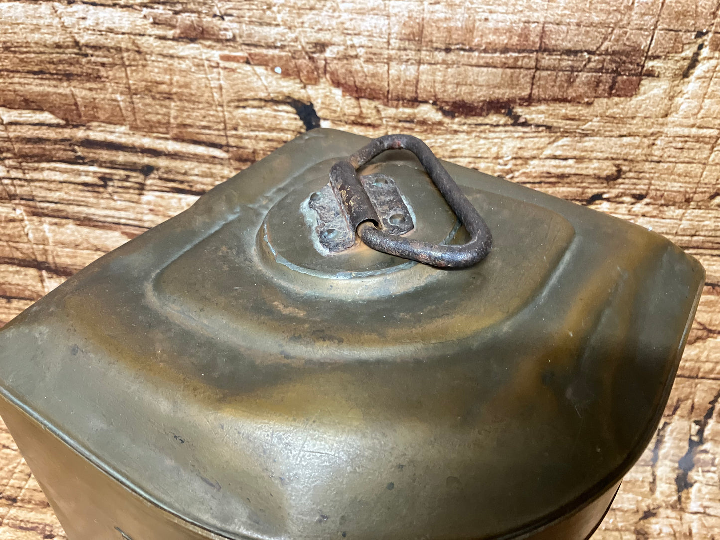 Antieke scheepslamp.