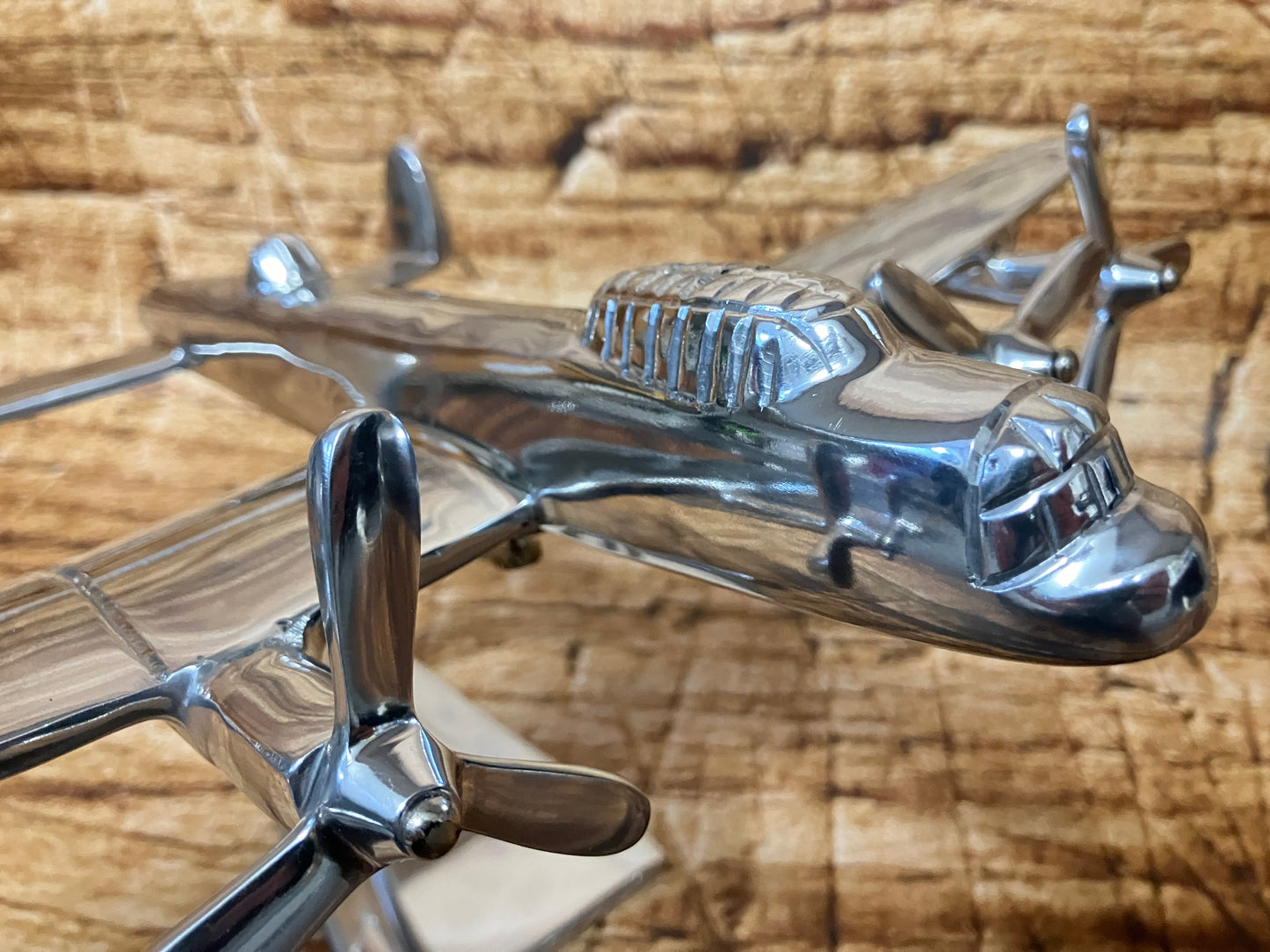 Avro Lancaster aluminium sculptuur