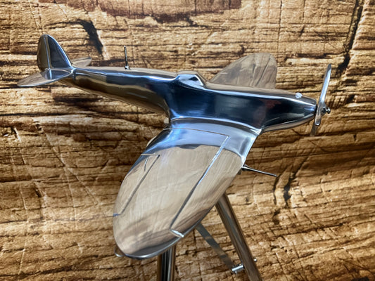 Submarine Spitfire aluminium sculptuur op statief