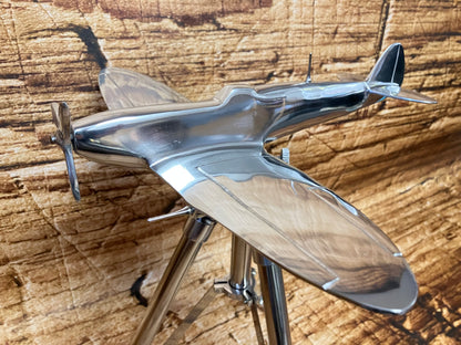 Submarine Spitfire aluminium sculptuur op statief